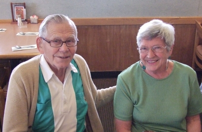 Lloyd and Glenna Shively Memorial Scholarship Image